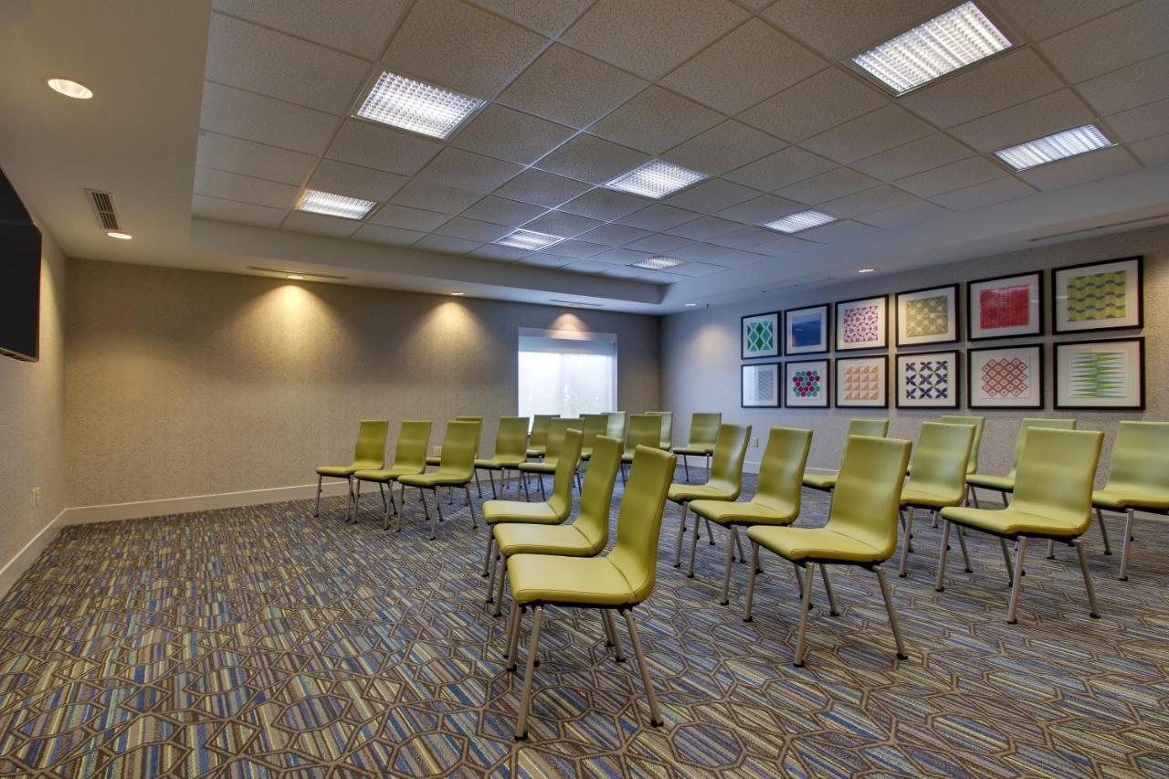 Holiday Inn Express Hotel & Suites Morris By Ihg Exterior foto