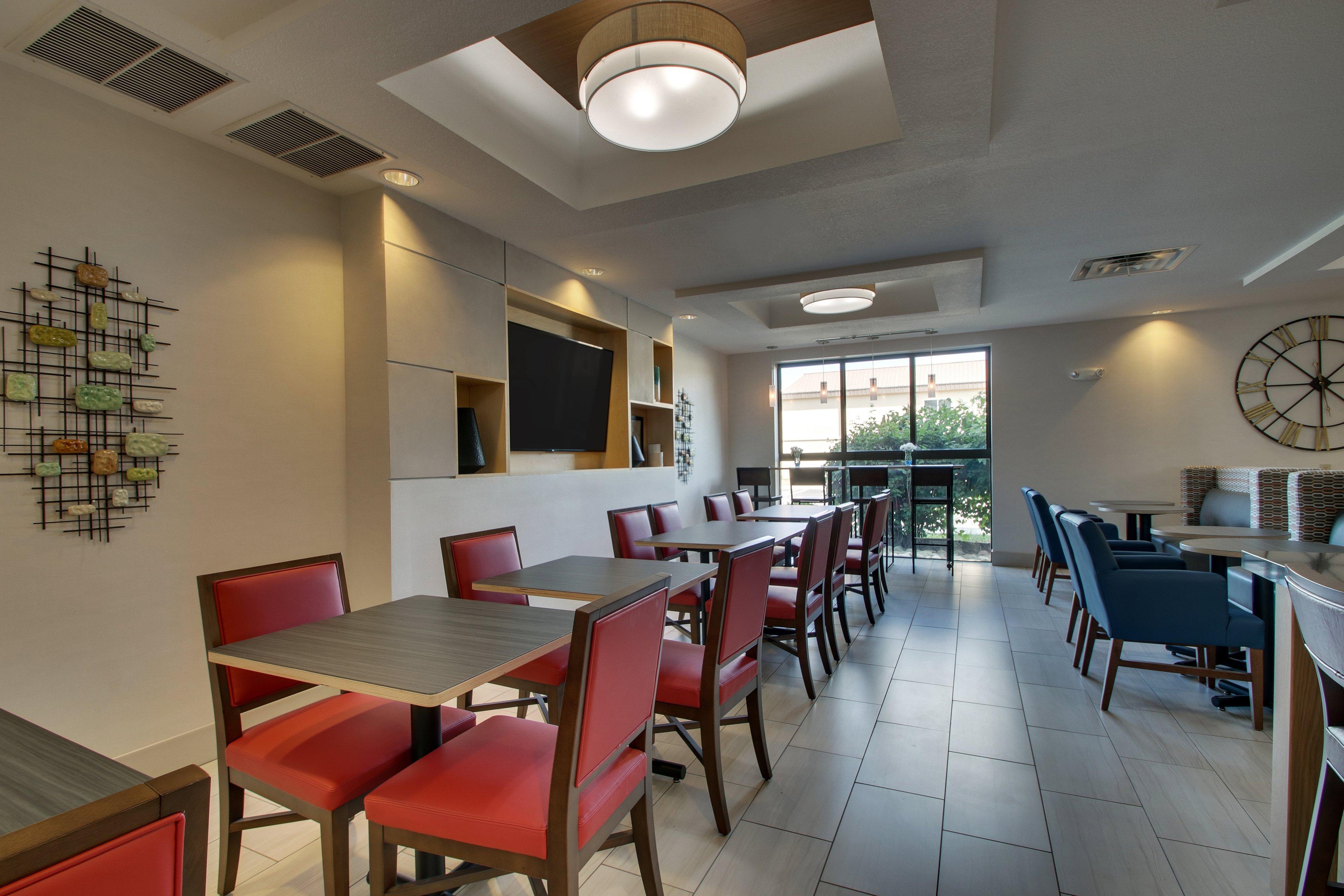 Holiday Inn Express Hotel & Suites Morris By Ihg Exterior foto